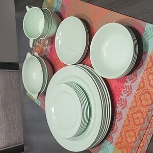 Vintage Mallow-Ware mint green